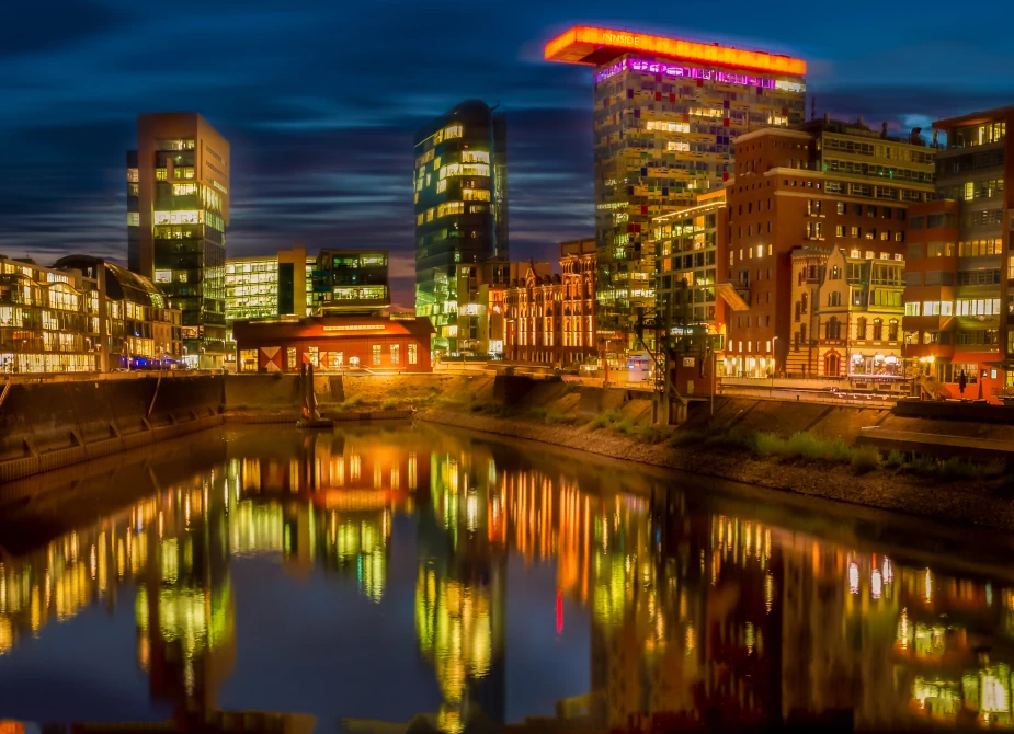 Düsseldorf HDR Aufnahme, fotografiert nach Umzug mit USH